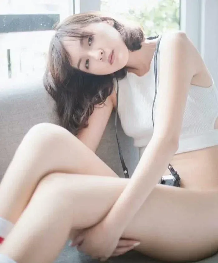 ảnh hải tú nude · ảnh 2