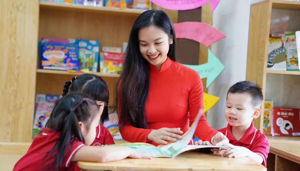 Bộ sưu tập 13 hình ảnh giáo viên ý nghĩa nhất cho ngày 20/11
